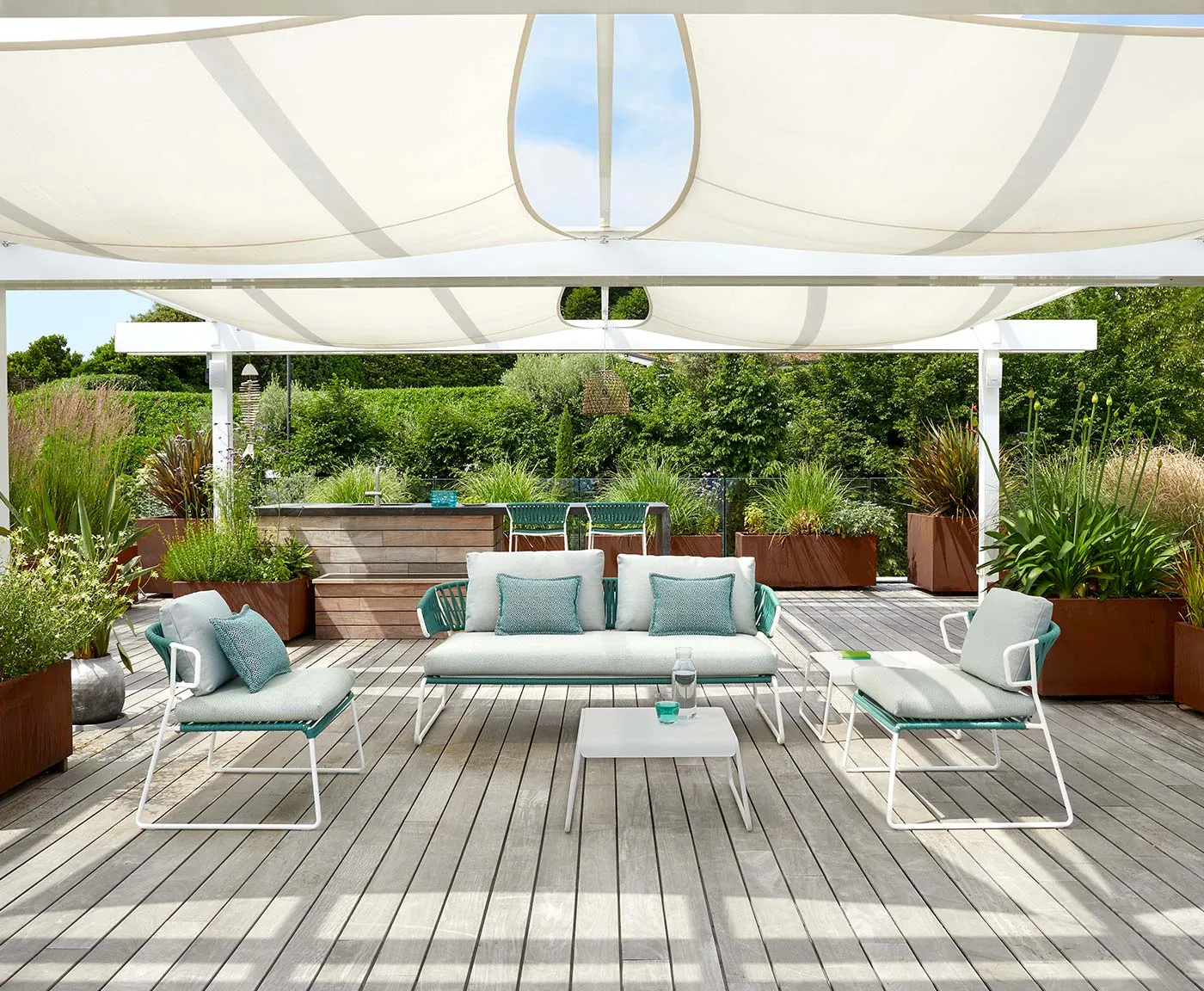 lisa in-outdoor seating and sofa collection by s•cab